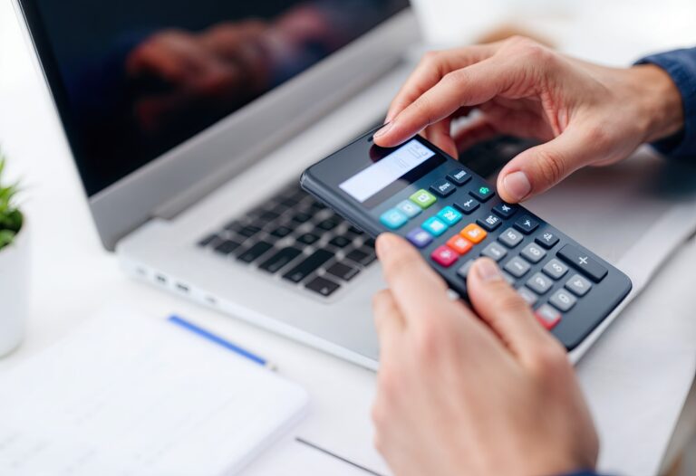 digital invoice online using computer calculator